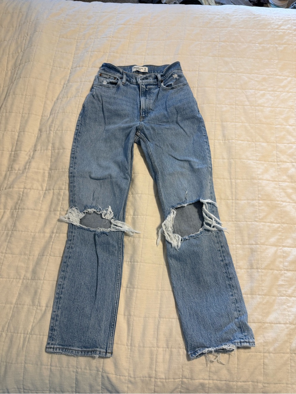 Abercrombie 90s straight Distressed Women's Jeans